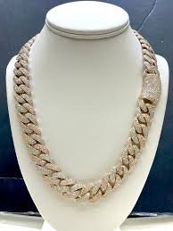 diamond cross necklace 